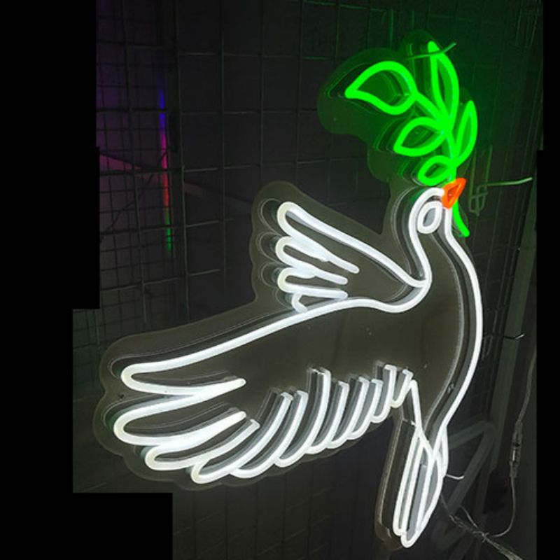 Vlastní neonový nápis holubice světlejší2